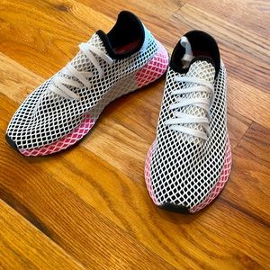 Adidas Deerupt sneakers. Black, white, pink rose. Never worn.